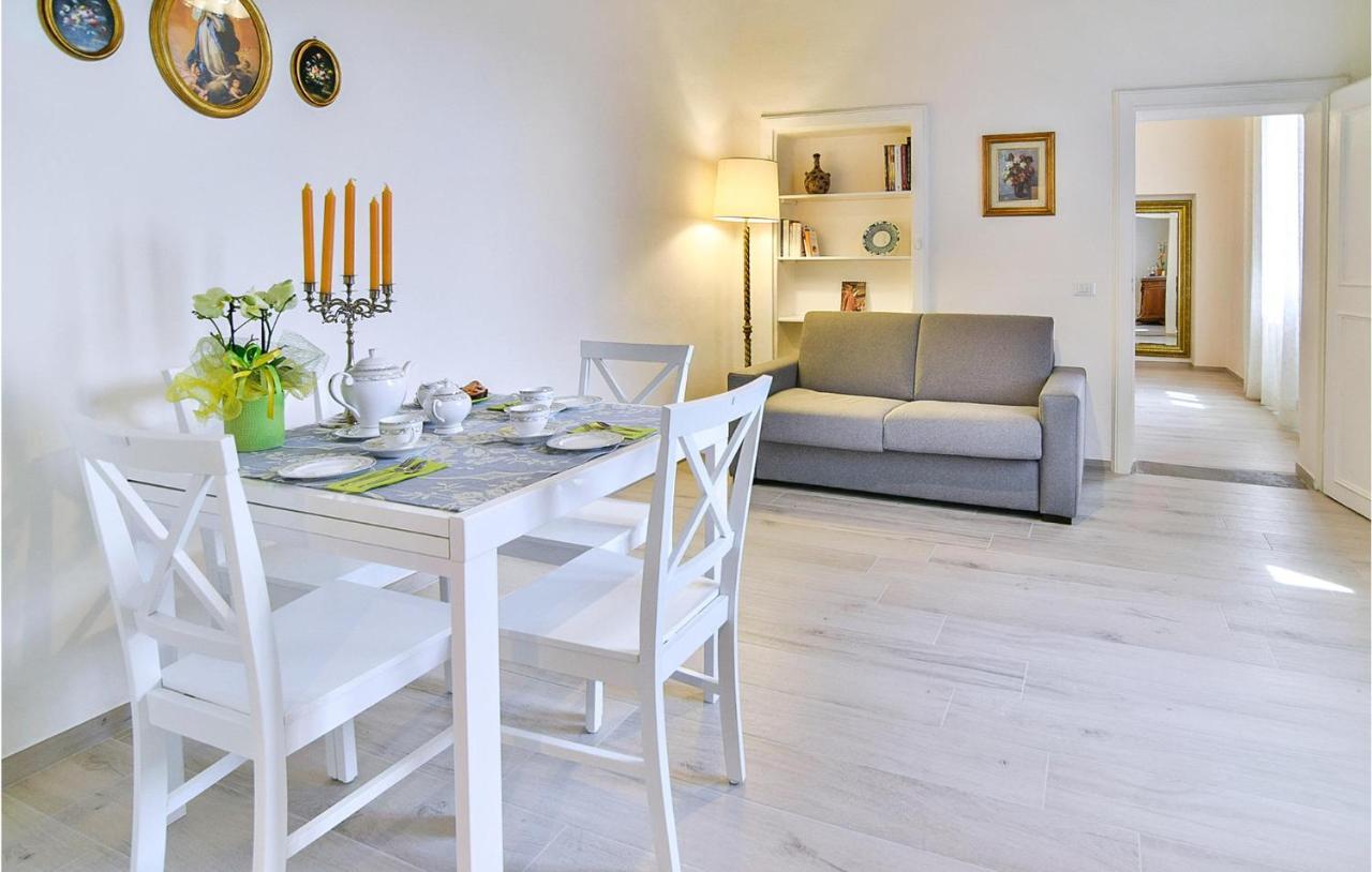 1 Bedroom Gorgeous Apartment In Arezzo Eksteriør billede